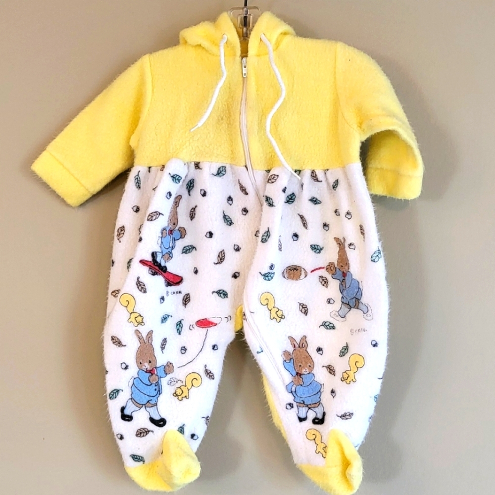 Vintage fleece hooded bunting suit with bunny graphic front and back